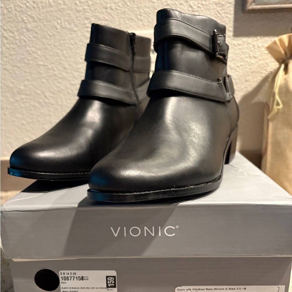 Vionic Women's Sleek Black Ankle Boots - Picture 3 of 3